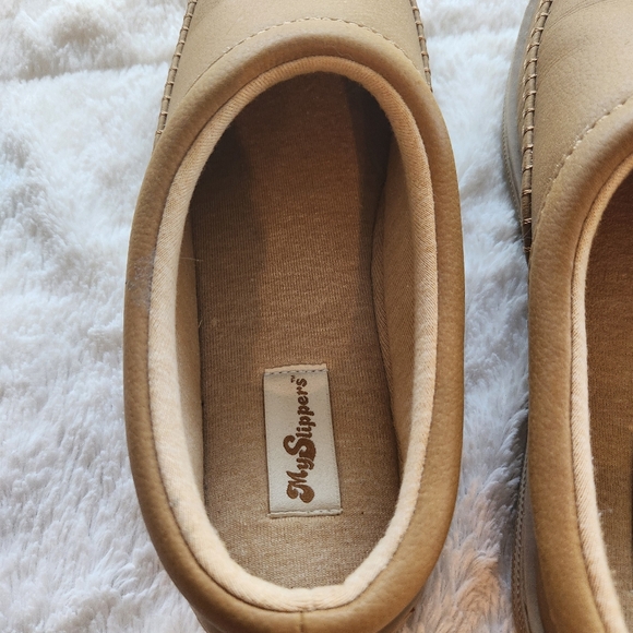 My Slippers Mike Lyndell Great Quality Ladies Size 9 Tan Super Comfortable - Picture 7 of 9